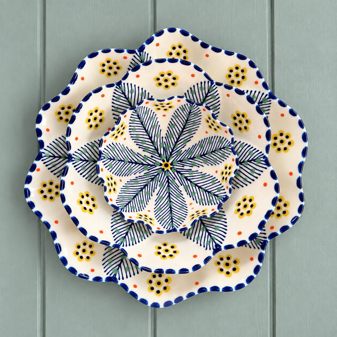 Potterswork Alice Plate - Navy Blue with Sage Dots