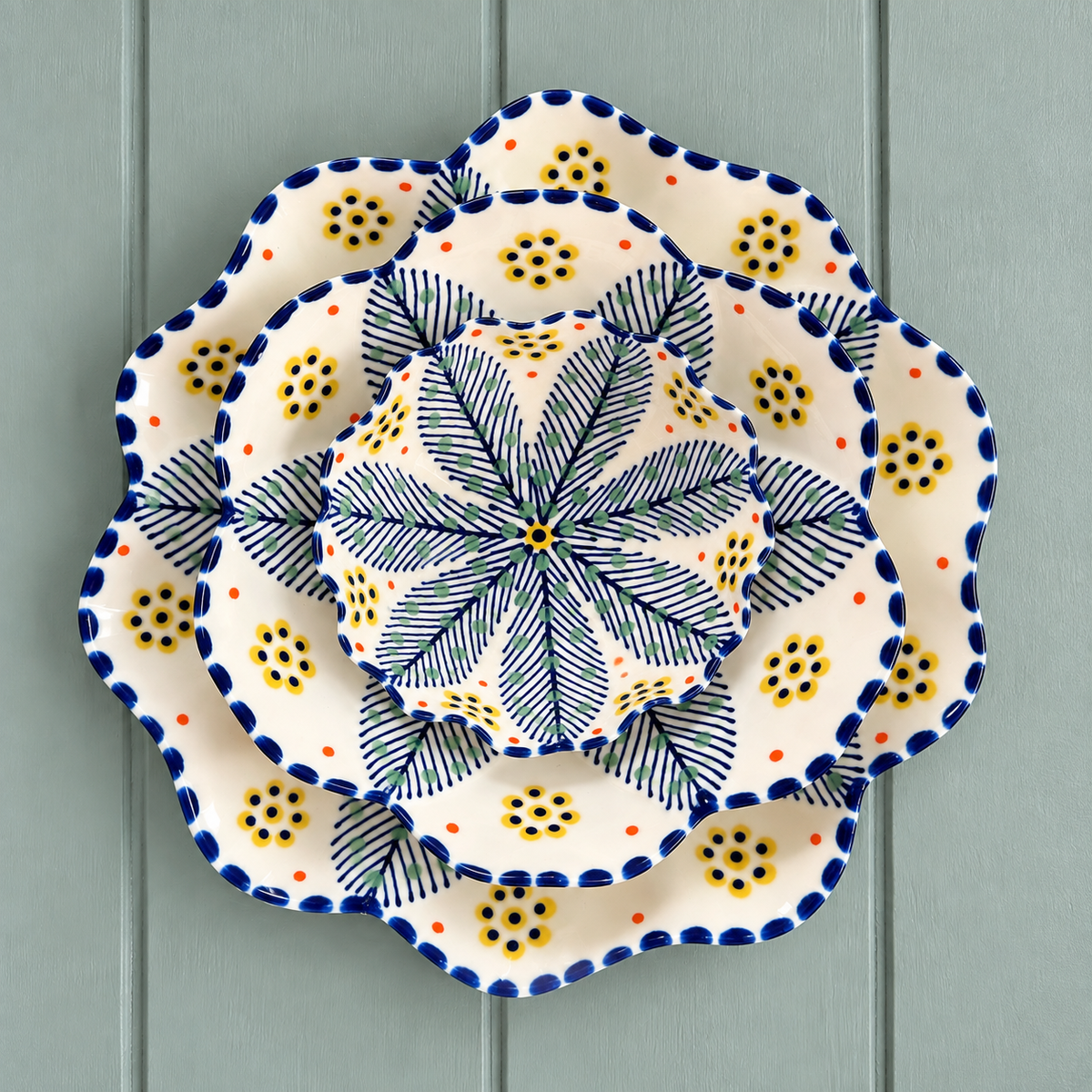 Potterswork Alice Plate - Navy Blue with Sage Dots