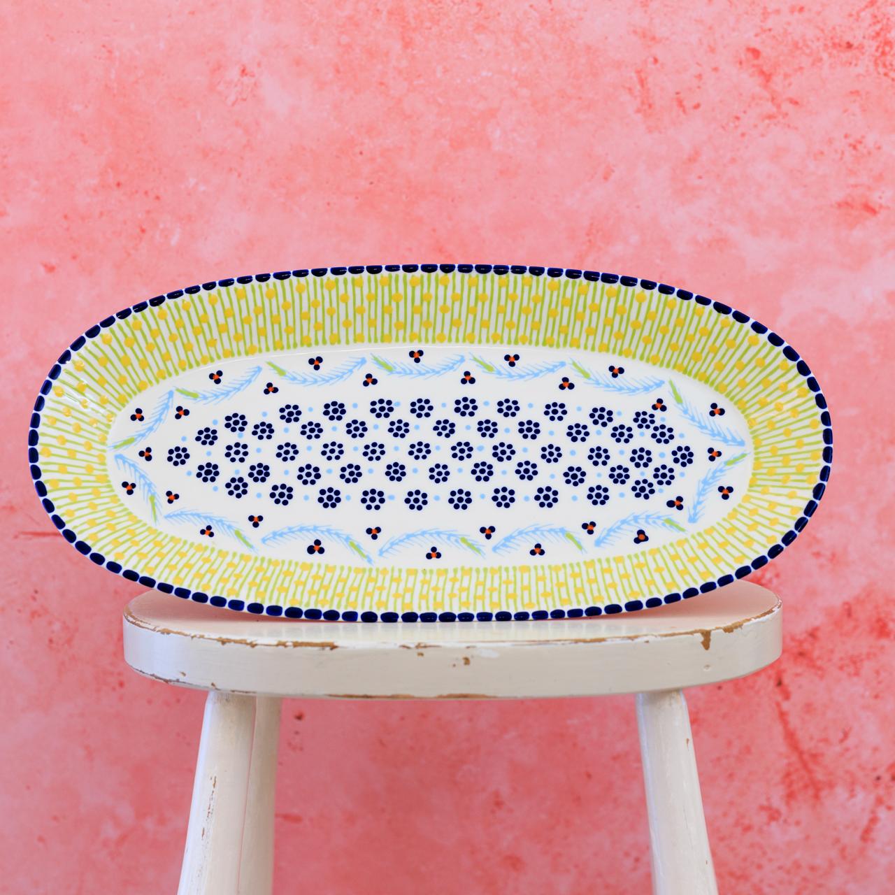 Potterswork Alice Plate - Yellow with Blue Rim