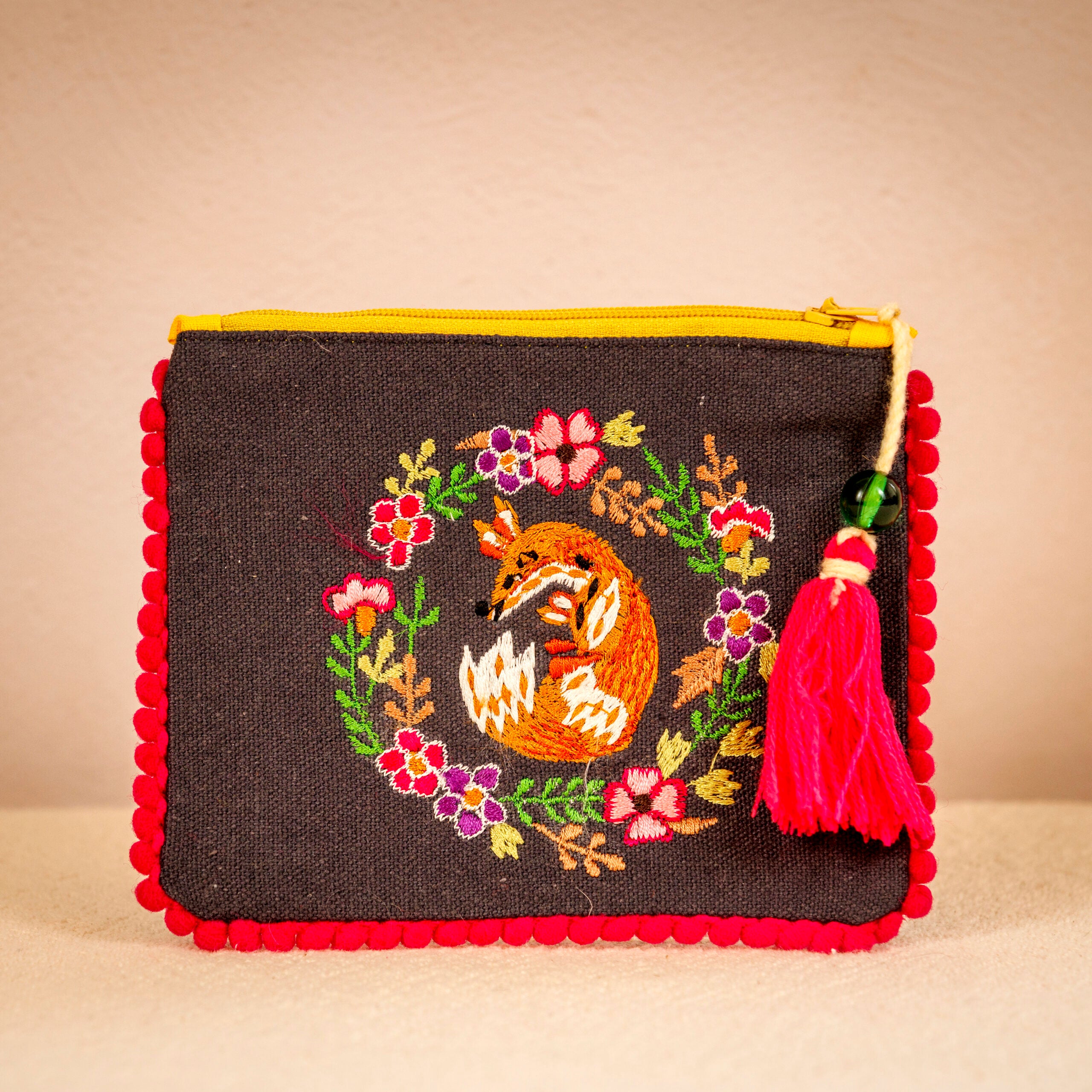 Embroidered Animal Coin Purse - Giraffes