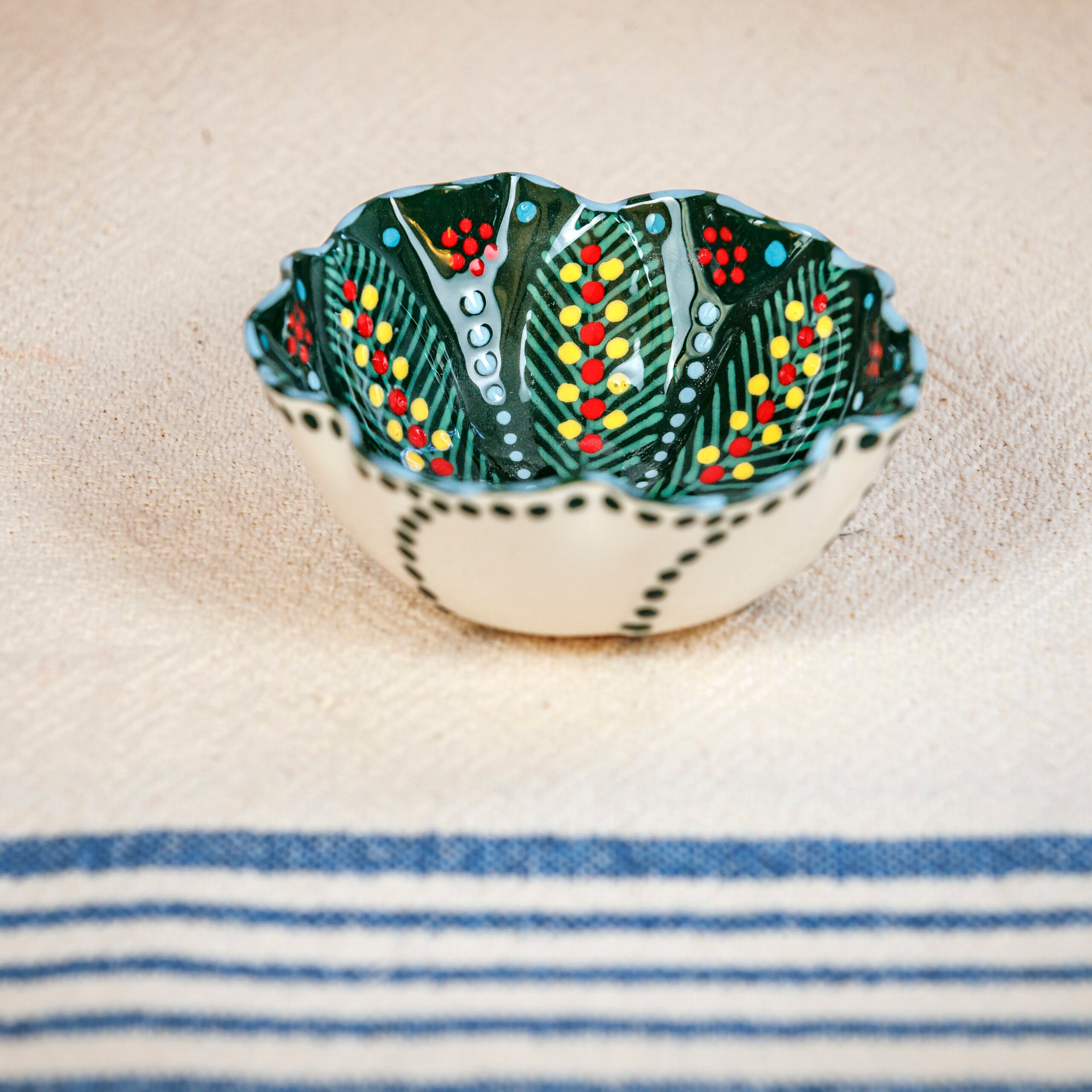 Potterswork Nibble Bowls - Green and Red