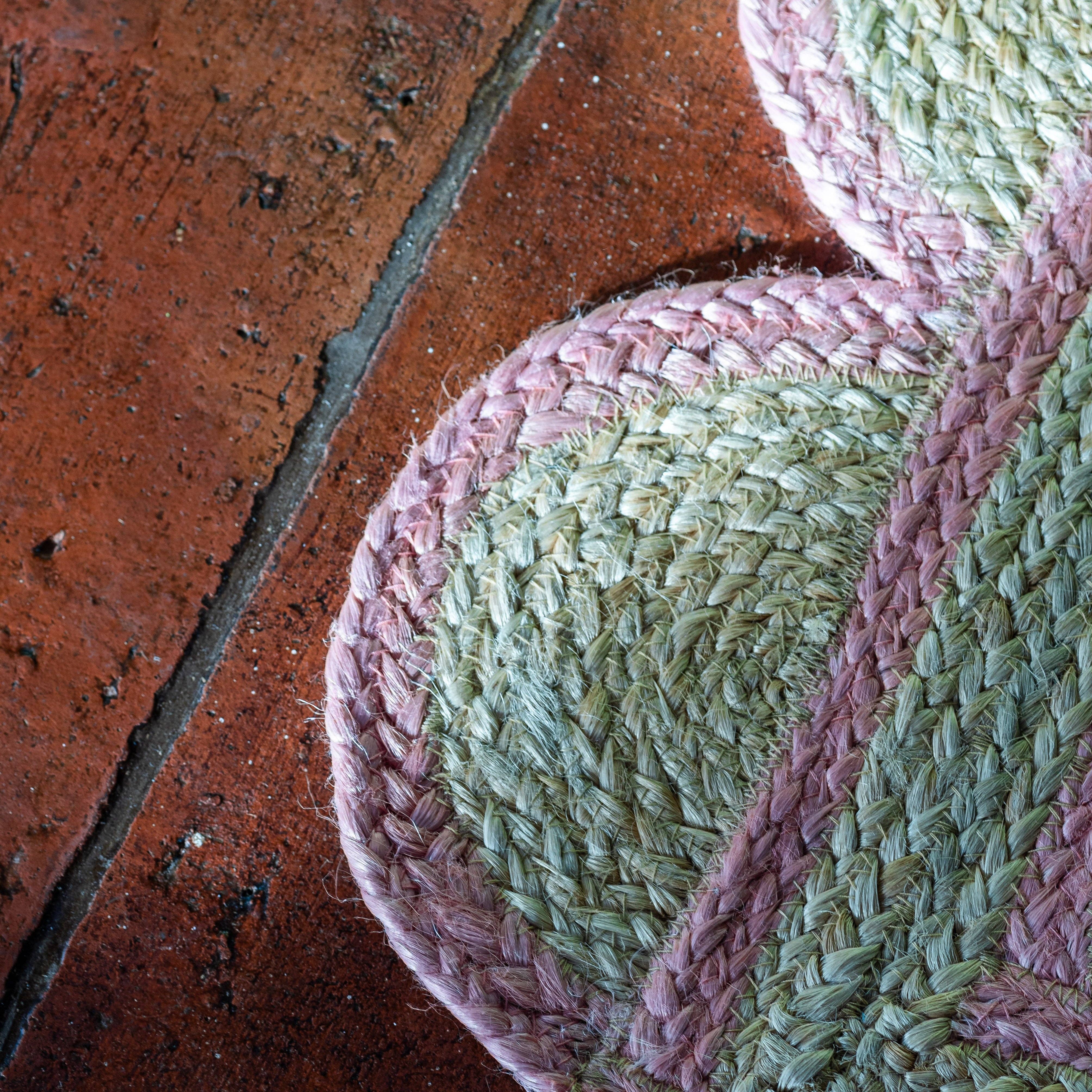 Constance and Denny's Rose scalloped jute floor mat